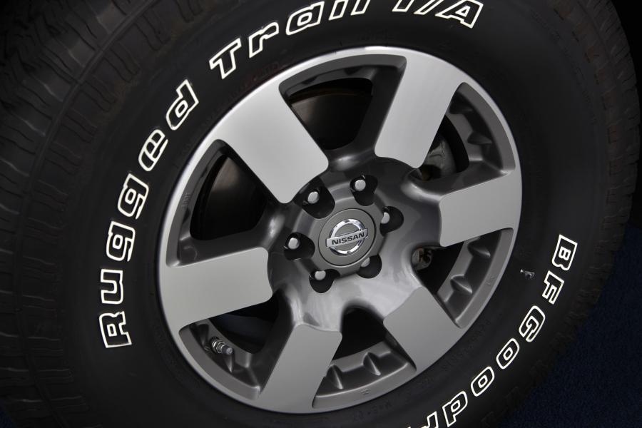  Nissan Xterra 2012 года  (фото 8 из 18)